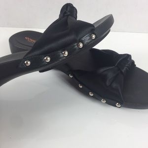 Donald Pliner wooden sandals